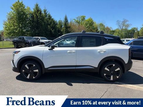 New 2026 Nissan Kicks SR w/ Cold Weather Package AWD/4WD image 5
