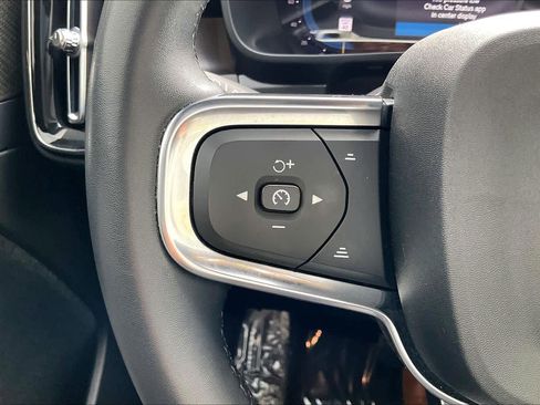 Used 2023 Volvo C40 P8 Recharge Ultimate w/ Protection Package Premier image 21