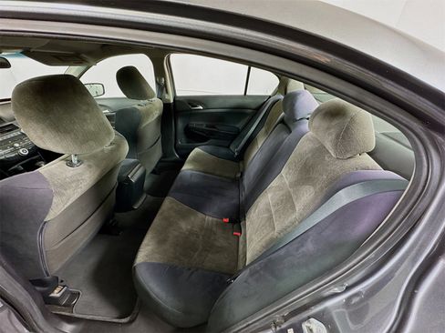 Used 2010 Honda Accord LX-P image 19