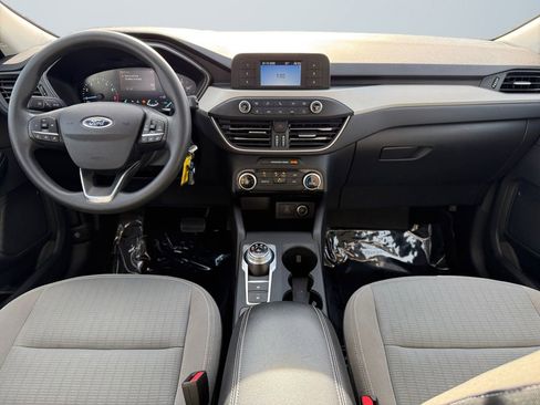 Used 2021 Ford Escape S image 10