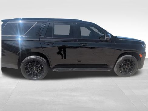 Used 2022 Chevrolet Tahoe RST w/ Luxury Package AWD/4WD image 8