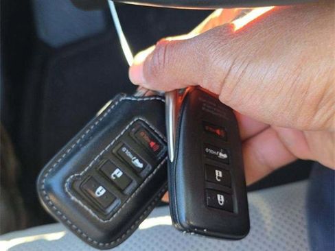 Used 2022 Lexus RX 350 FWD w/ Premium Package image 19