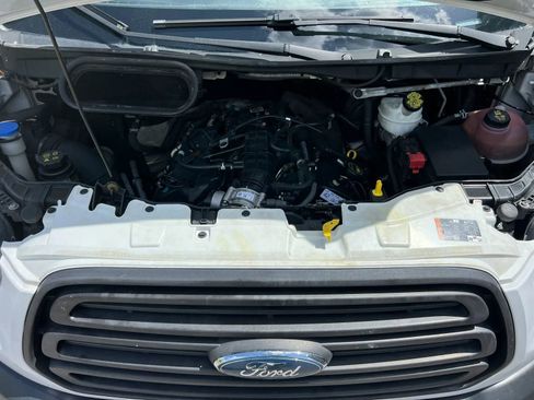 Used 2018 Ford Transit 150 130 Low Roof RWD image 21