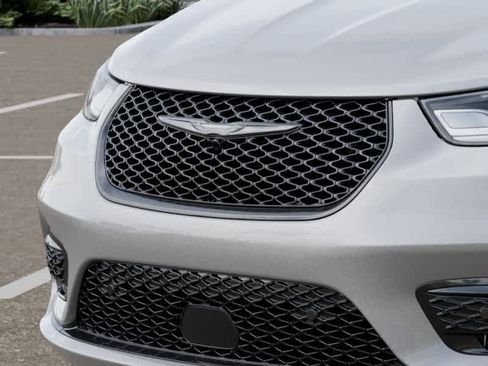 New 2026 Chrysler Pacifica Select FWD image 11