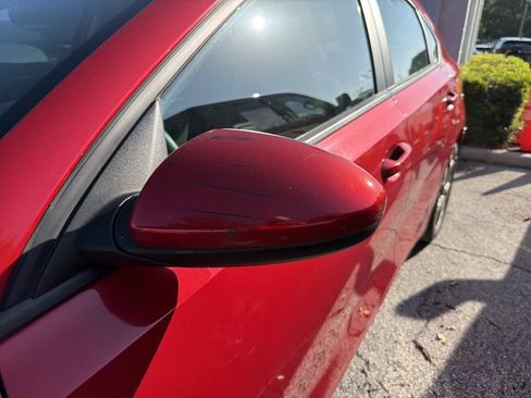 Used 2021 Kia Forte LXS FWD image 6