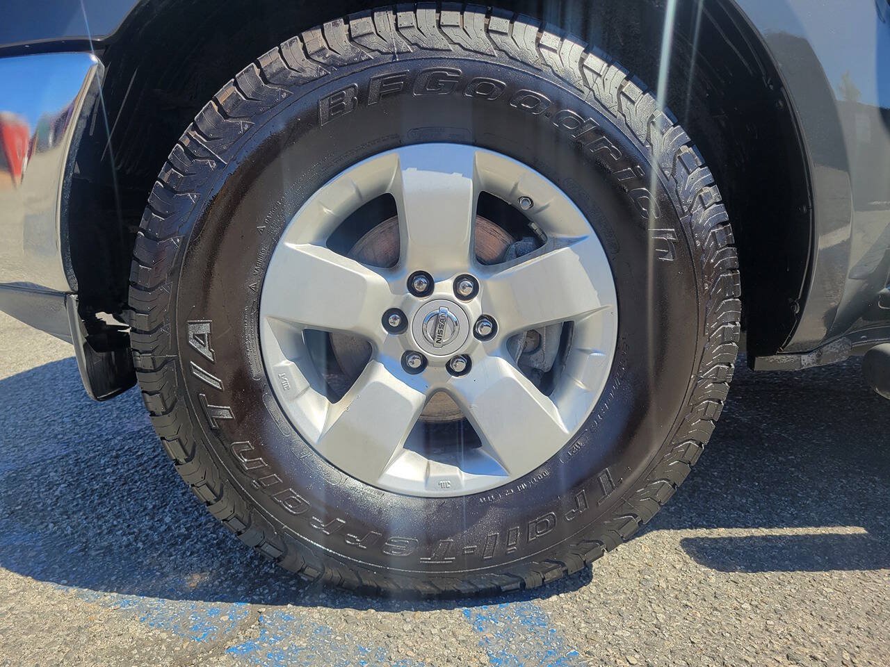 Used 2011 Nissan Frontier SV RWD image 11