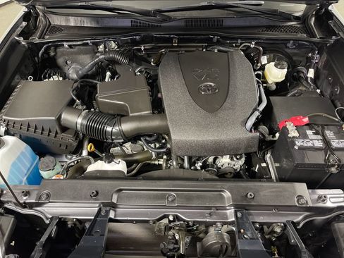 Certified 2023 Toyota Tacoma SR5 RWD image 9