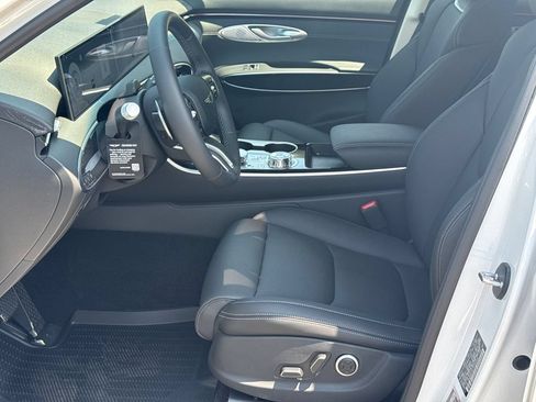 New 2026 Genesis GV70 2.5T AWD/4WD image 11