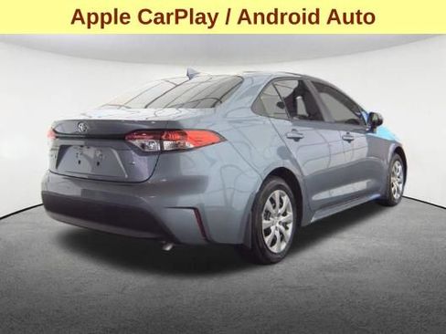 Used 2025 Toyota Corolla LE FWD image 5