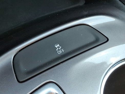 Used 2018 Chevrolet Malibu LT FWD image 24