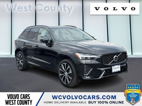 Used 2025 Volvo XC60 B5 Plus AWD/4WD image 1