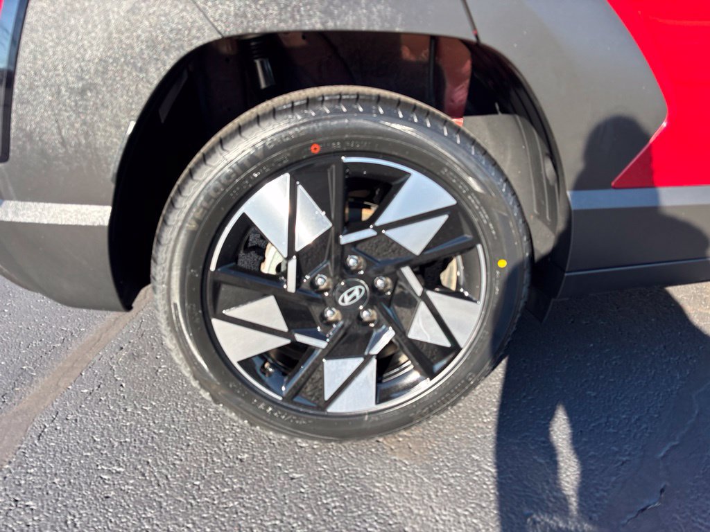 Used 2024 Hyundai Kona SEL FWD image 11