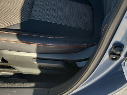 Used 2023 Subaru Crosstrek 2.0i Premium image 21