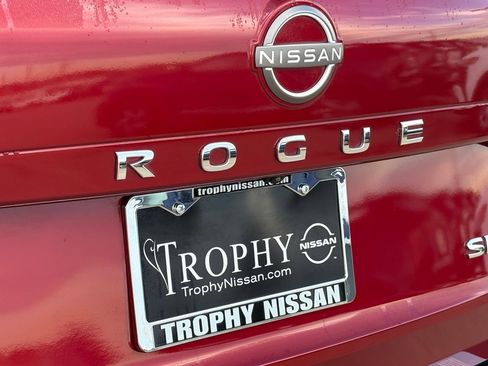 Certified 2023 Nissan Rogue SL w/ SL Premium Package image 8