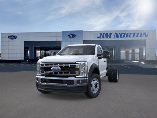 New 2026 Ford F550 4x4 Regular Cab Super Duty image 3