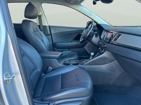 Used 2019 Kia Niro EX Premium w/ Sunroof Package image 20