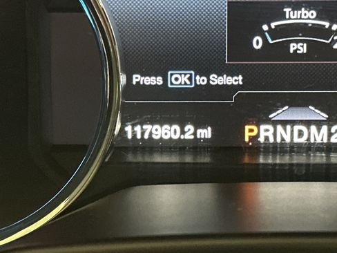 Used 2016 Ford F150 Platinum w/ Equipment Group 701A Luxury image 22