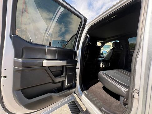 Used 2018 Ford F150 Lariat w/ Equipment Group 502A Luxury AWD/4WD image 36