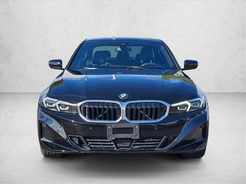 Used 2025 BMW 330i Sedan RWD image 2