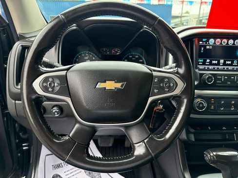 Used 2018 Chevrolet Colorado LT w/ LT Convenience Package AWD/4WD image 12