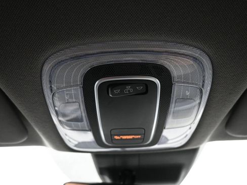 Certified 2024 Hyundai Elantra SE FWD image 17