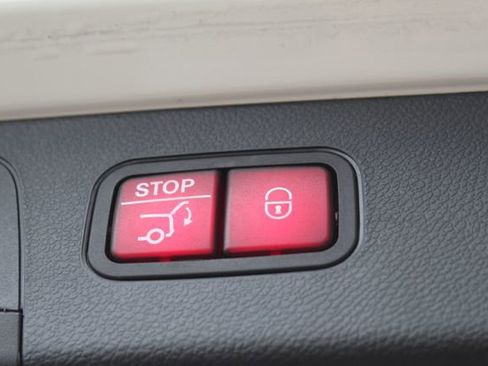 Used 2021 Mercedes-Benz GLC 43 AMG GLC 43 AMG image 26