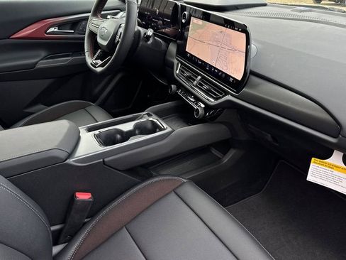 New 2026 Chevrolet Equinox EV RS image 16