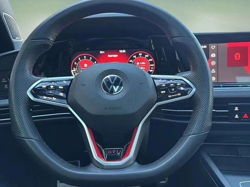 Used 2022 Volkswagen GTI Autobahn image 37