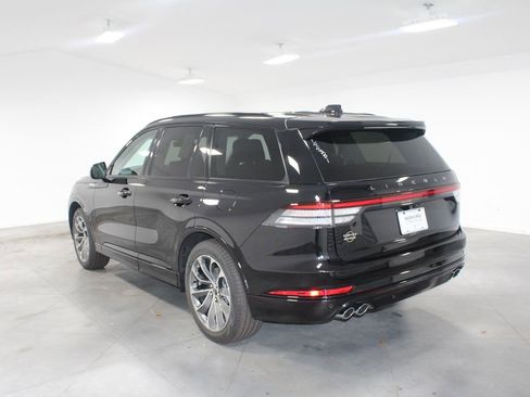 New 2025 Lincoln Aviator 2WD w/ Jet Appearance Package image 6