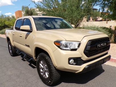 Used 2016 Toyota Tacoma SR5 w/ SR5 Appearance Package (SN)