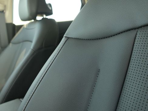 New 2026 Kia Sportage EX FWD image 13