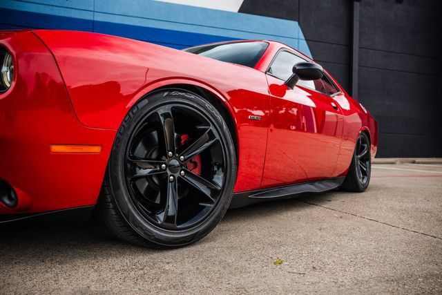 Used 2015 Dodge Challenger R/T w/ Quick Order Package 28B R/T RWD image 28