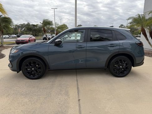 Certified 2023 Honda HR-V Sport image 7