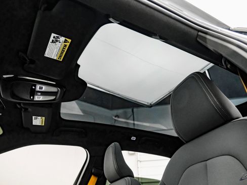 Used 2021 Polestar Polestar 2 w/ Performance Package image 35