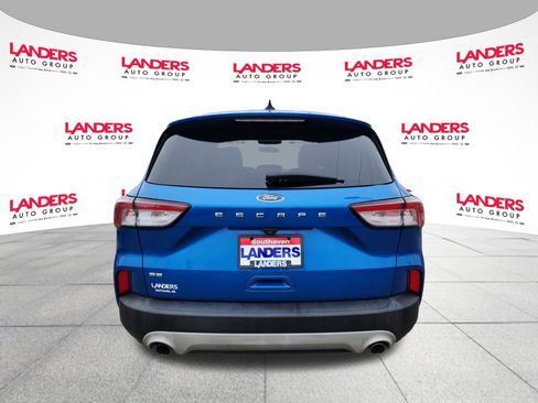 Used 2020 Ford Escape SE image 4
