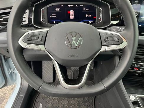 Certified 2025 Volkswagen Jetta SEL image 41