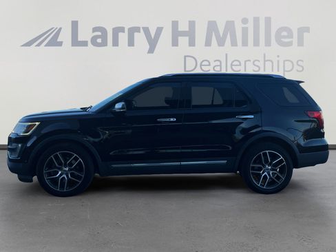 Used 2016 Ford Explorer Platinum image 2