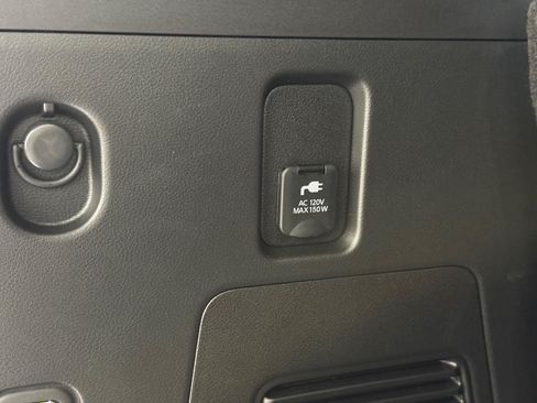 Used 2025 Nissan Armada Platinum AWD/4WD image 18