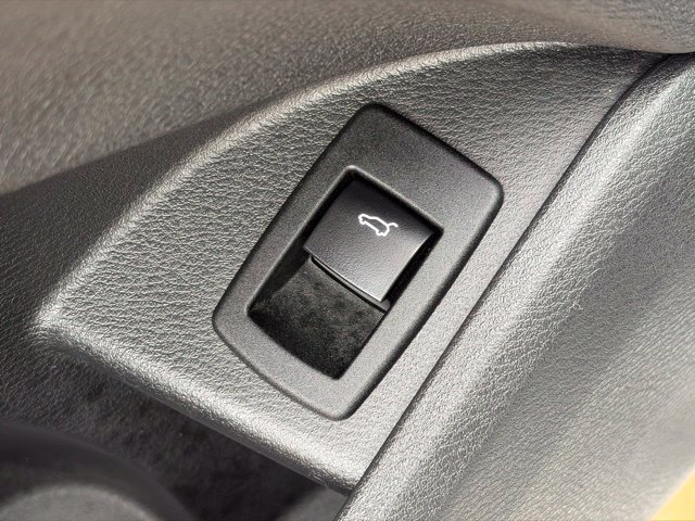 Used 2021 BMW X1 xDrive28i w/ Convenience Package AWD/4WD image 12