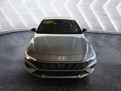 Certified 2025 Hyundai Elantra Sport image 1