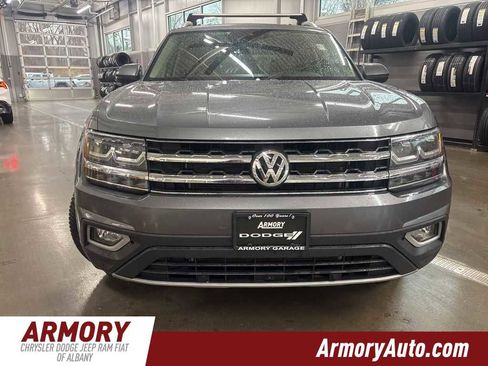 Used 2018 Volkswagen Atlas SEL Premium image 2