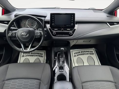 Used 2022 Toyota Corolla SE w/ SE Preferred Package FWD image 14