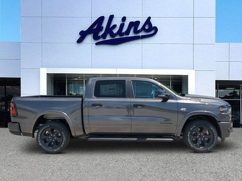 New 2026 RAM 1500 Big Horn AWD/4WD image 1