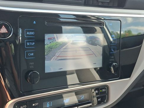 Used 2018 Toyota Corolla LE FWD image 16