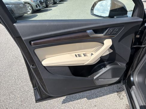 Certified 2024 Audi Q5 e Premium Plus AWD/4WD image 5