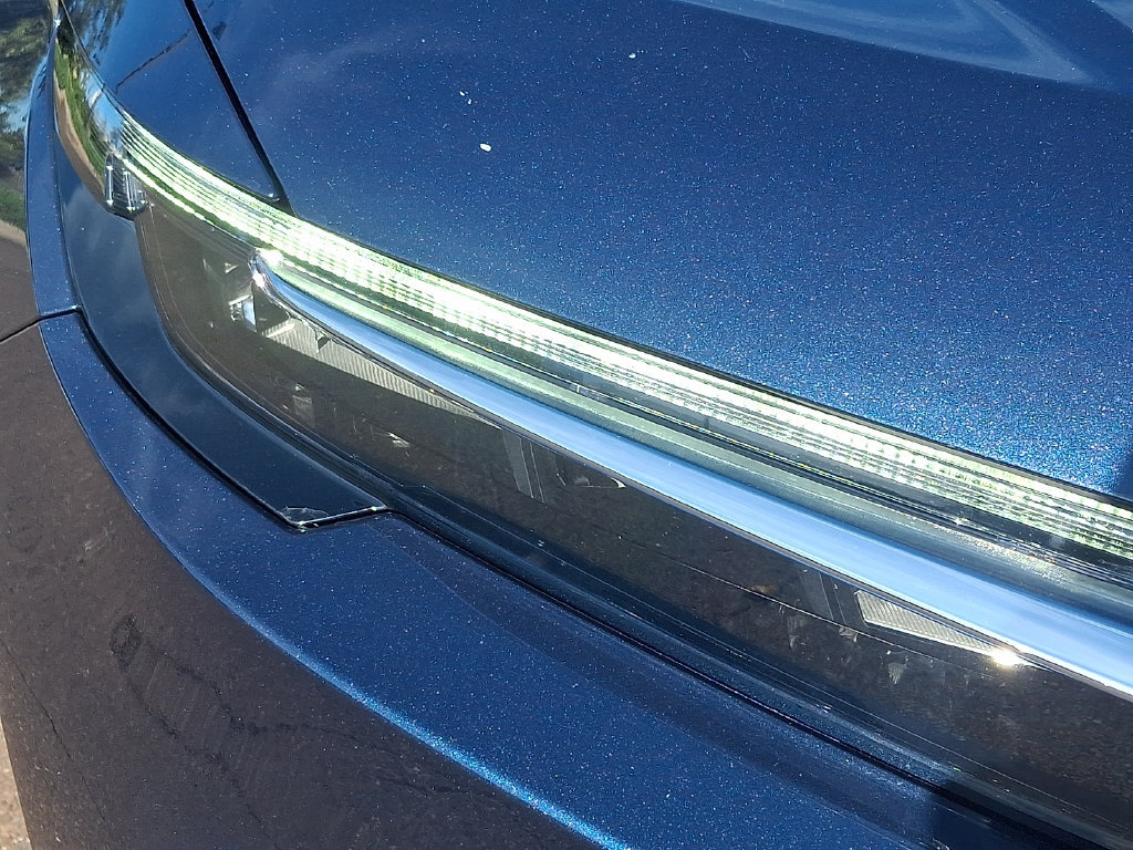 Used 2025 Honda CR-V LX image 9