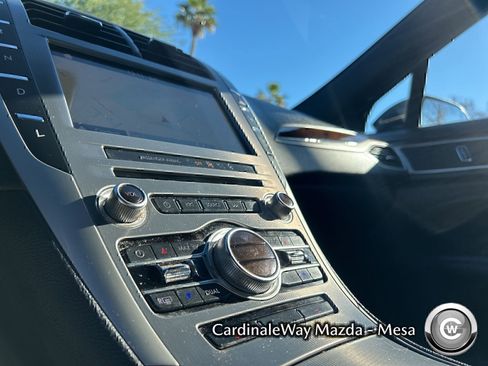 Used 2018 Lincoln MKZ Select w/ Technology Package image 16