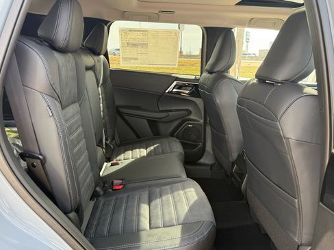 New 2026 Mitsubishi Outlander Trail Edition image 23