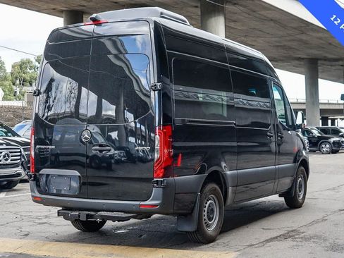 Used 2024 Mercedes-Benz Sprinter 2500 image 9