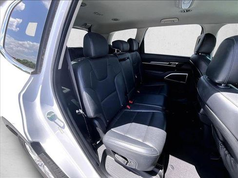 Used 2021 Kia Telluride LX FWD image 29